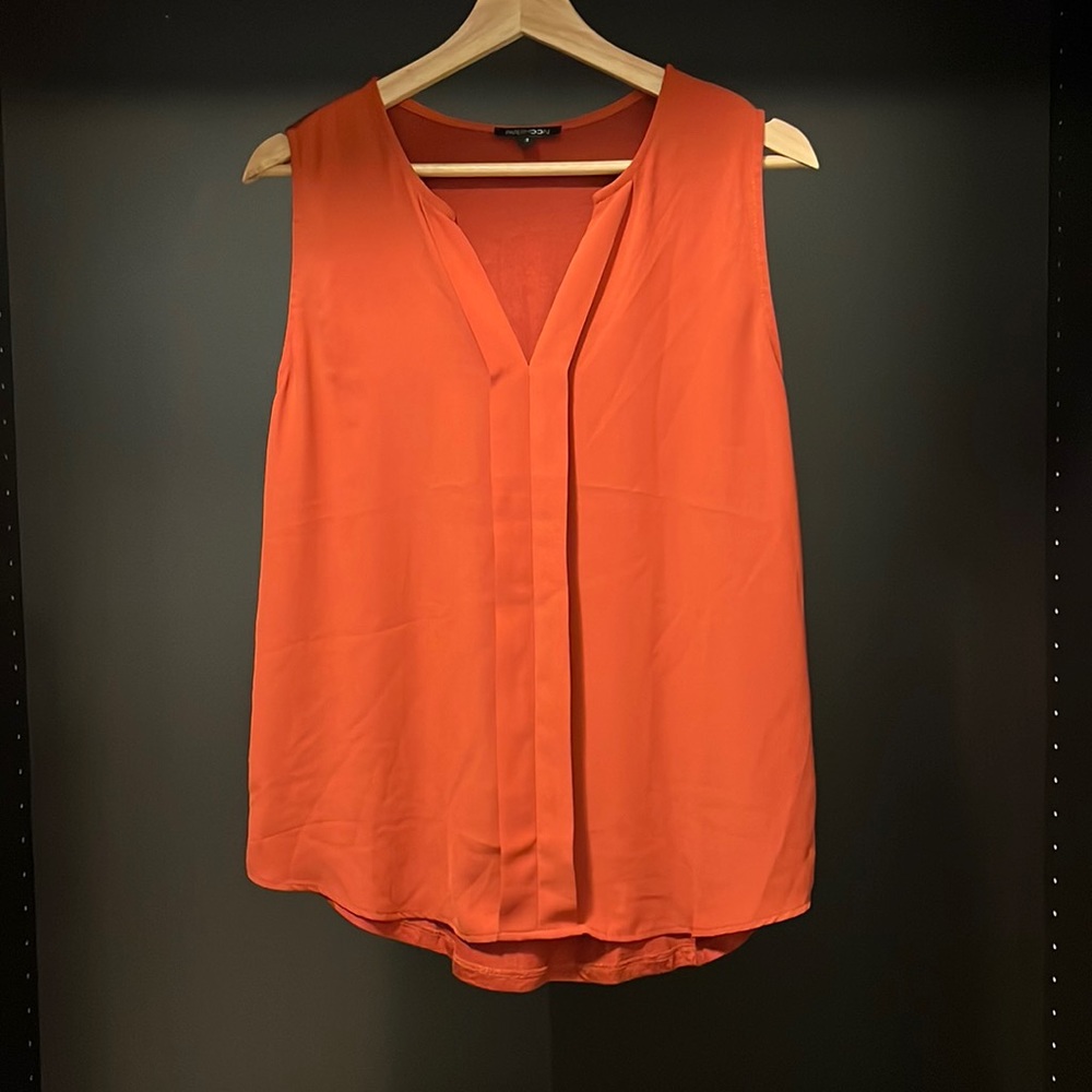 Women’s sleeveless blouse rust red